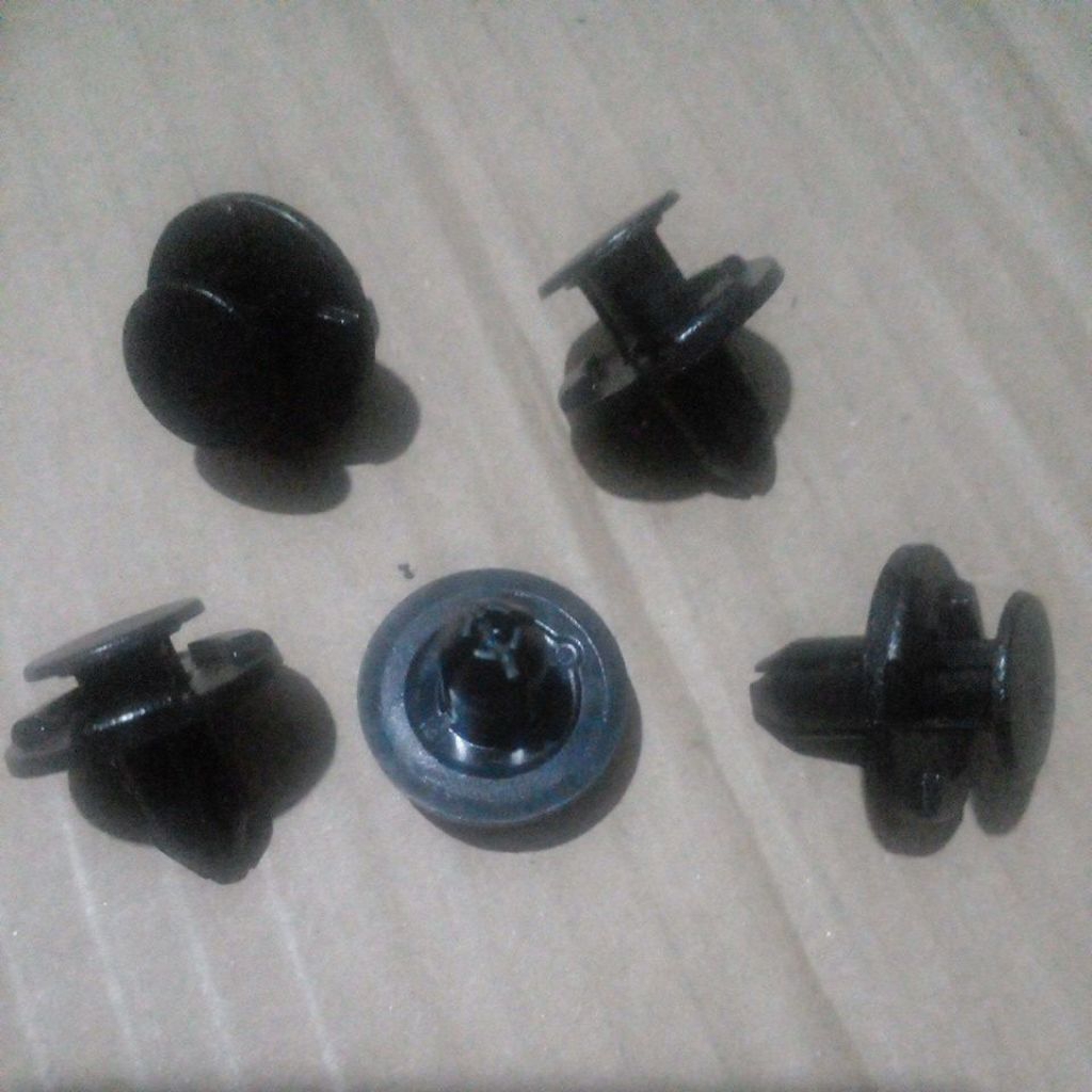 KLIP KANCING ORIGINAL LINER BEMPER AVANZA XENIA DLL (1PCS)