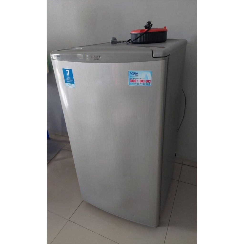 AQUA FREEZER AQF-S4 (S) 4 rak Upright Freezer SECOND BEKAS SEWA UNTUK ASI