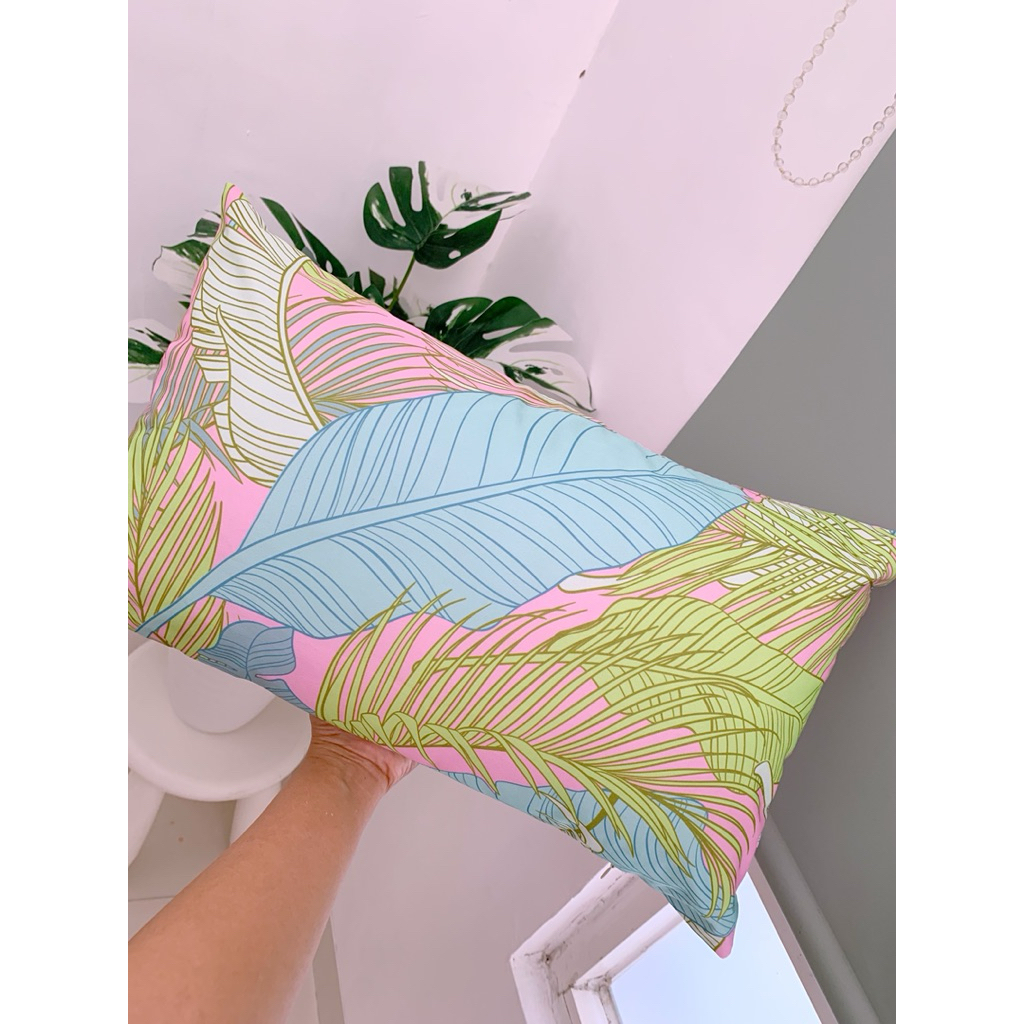 Preloved Bantal Sofa Flying Tiger