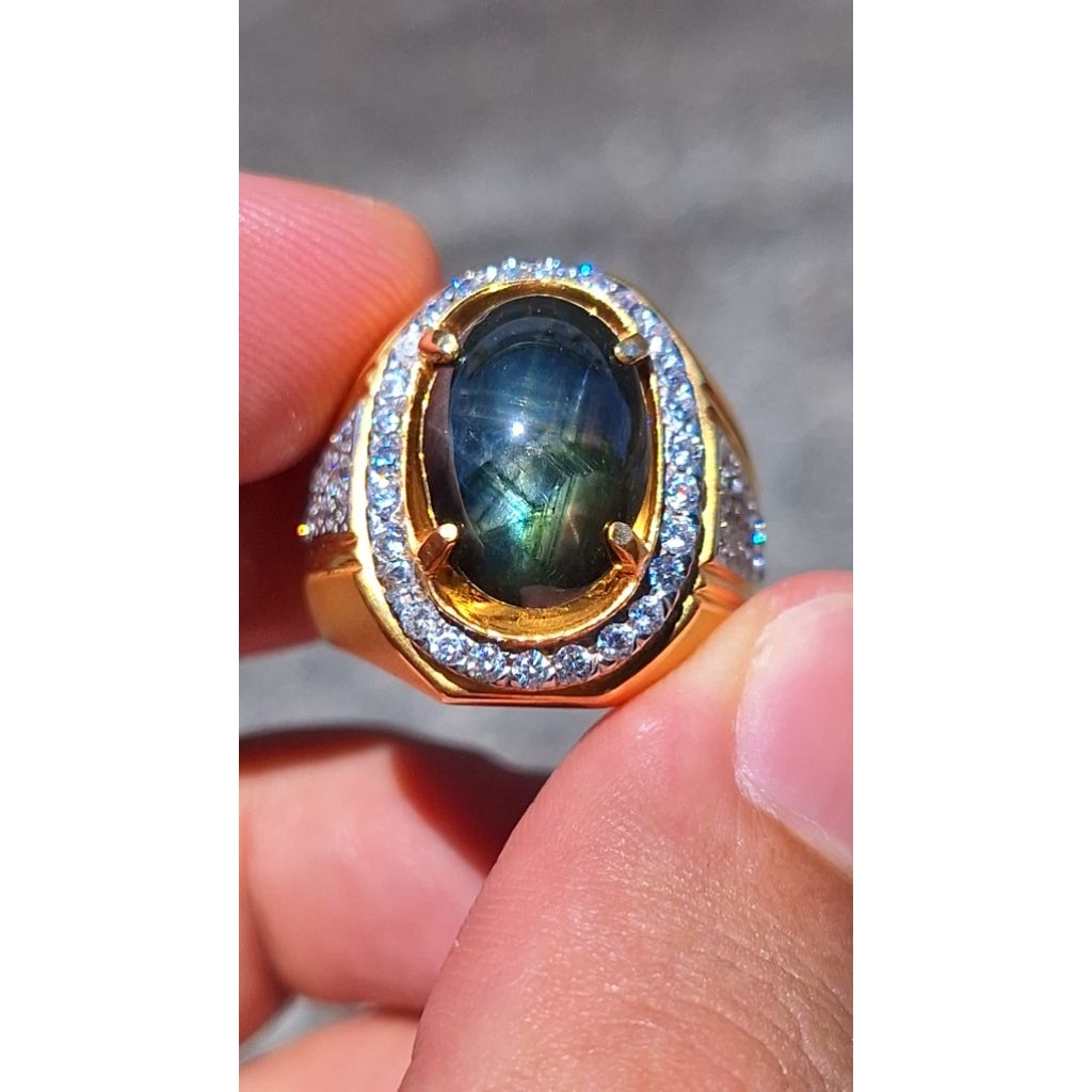 Bangsing kresnadana / Black sapphire star