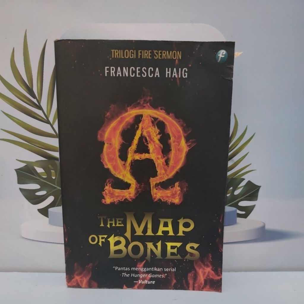 Novel fantasi the map of bones by fransesca Haig trilogi fire sermon