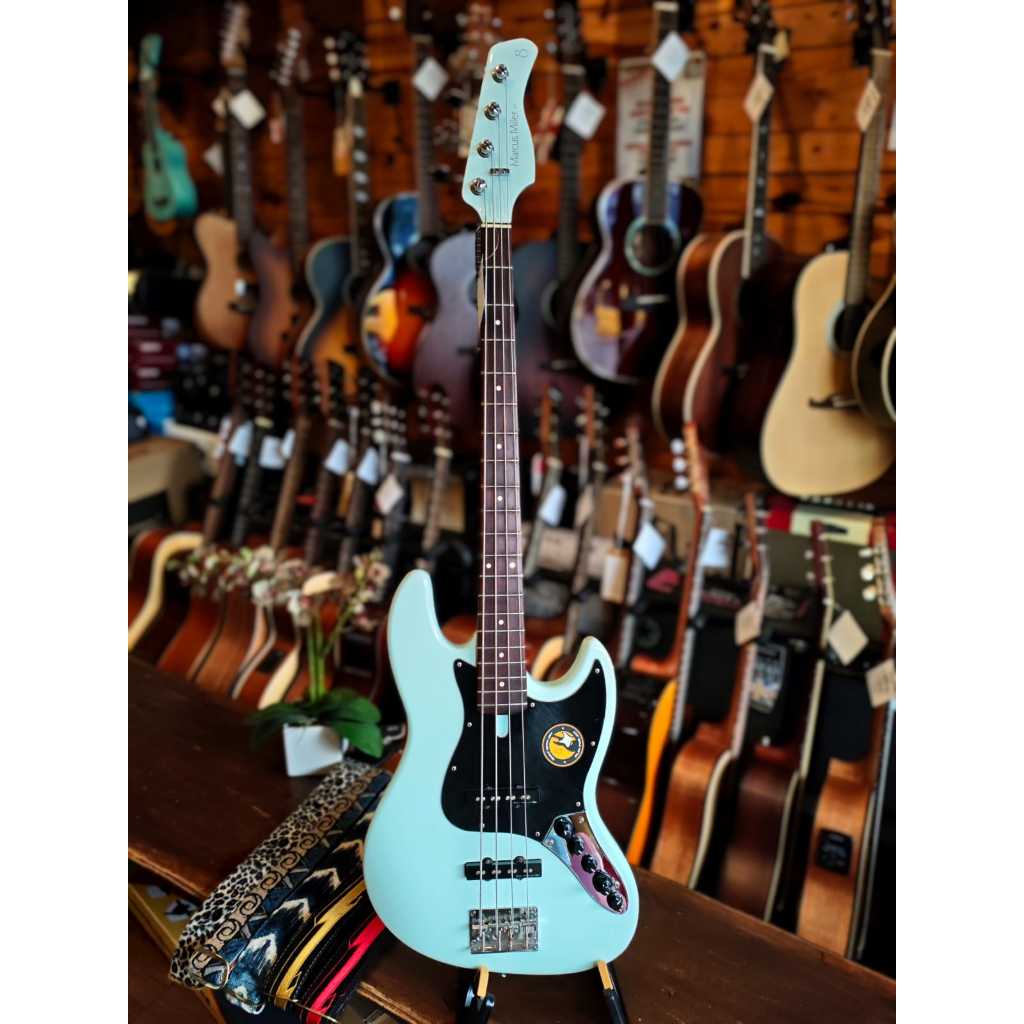 SIRE MARCUS MILLER V3 4 STRING SONIC BLUE USED