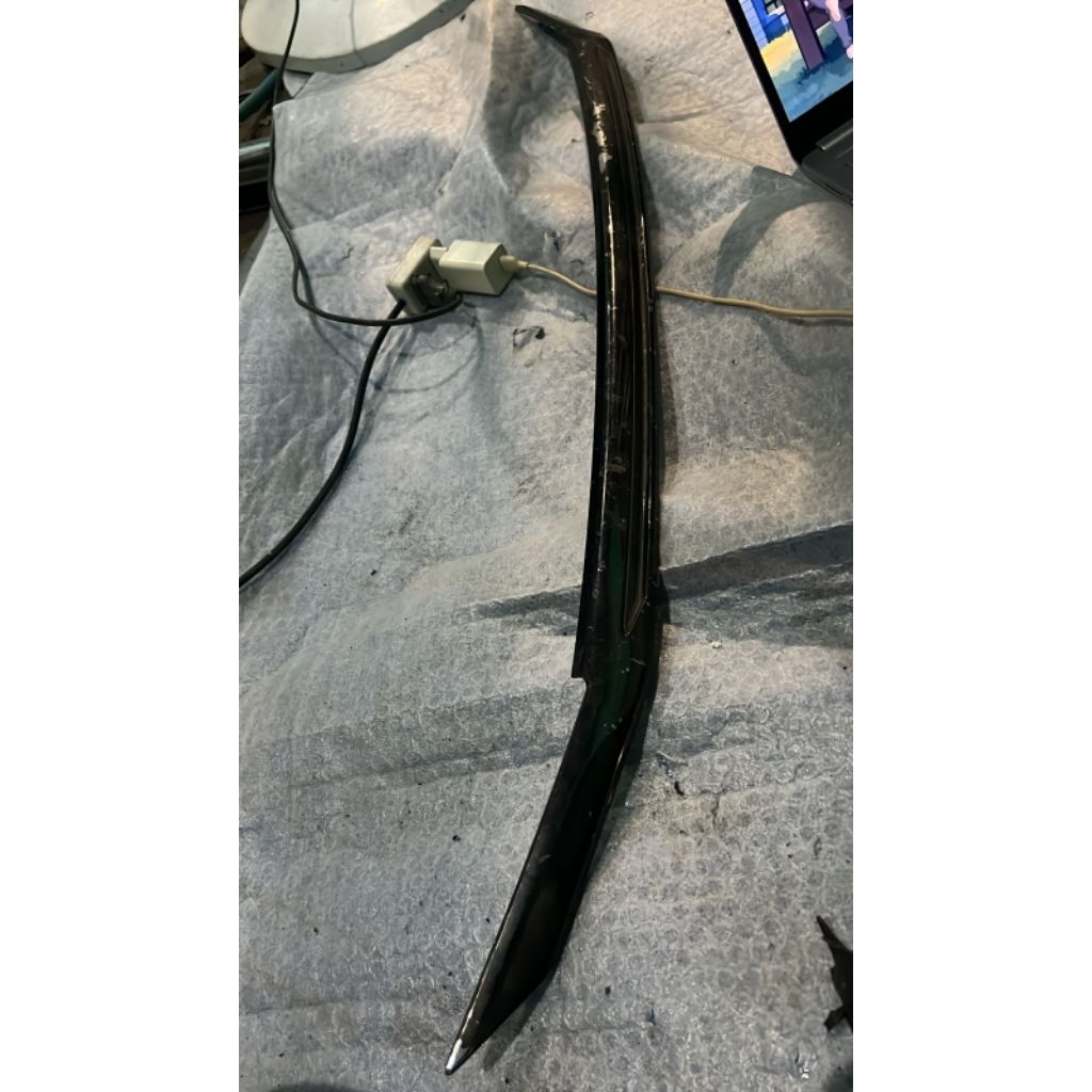 List chrome jaring bumper atas toyota rush terios original