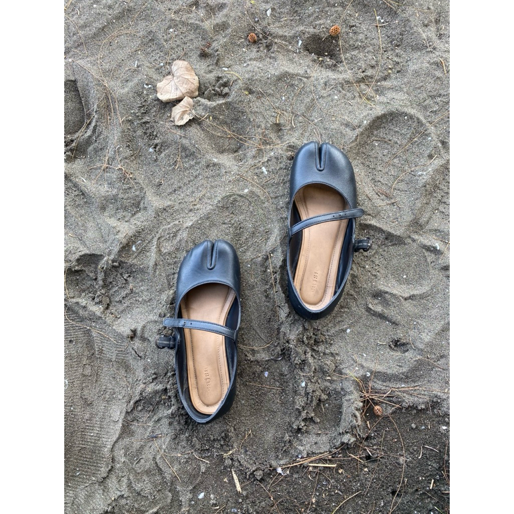 [PRELOVED] Tabi Shoes Cajsa