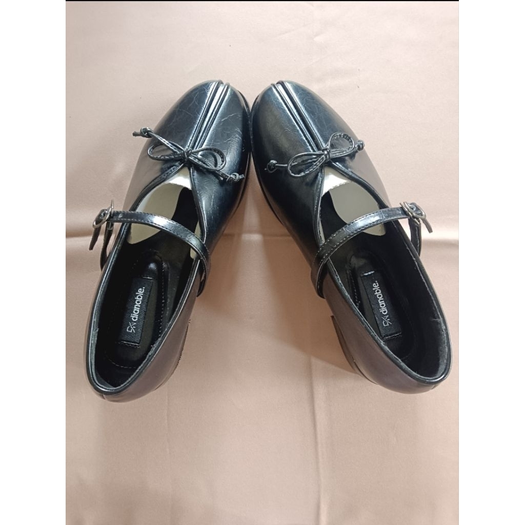 Sepatu flat shoes Dianable warna hitam