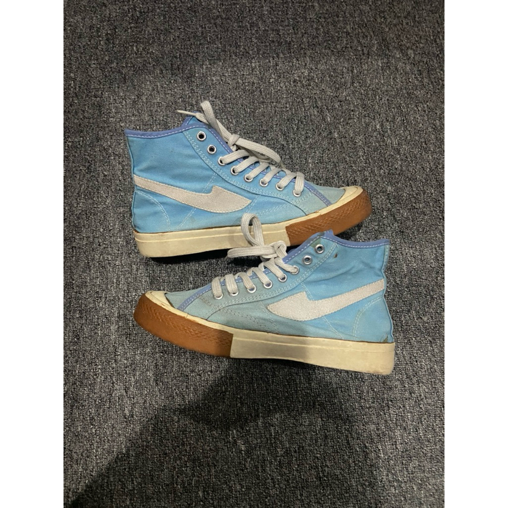 sepatu chezz high sky blue size 42