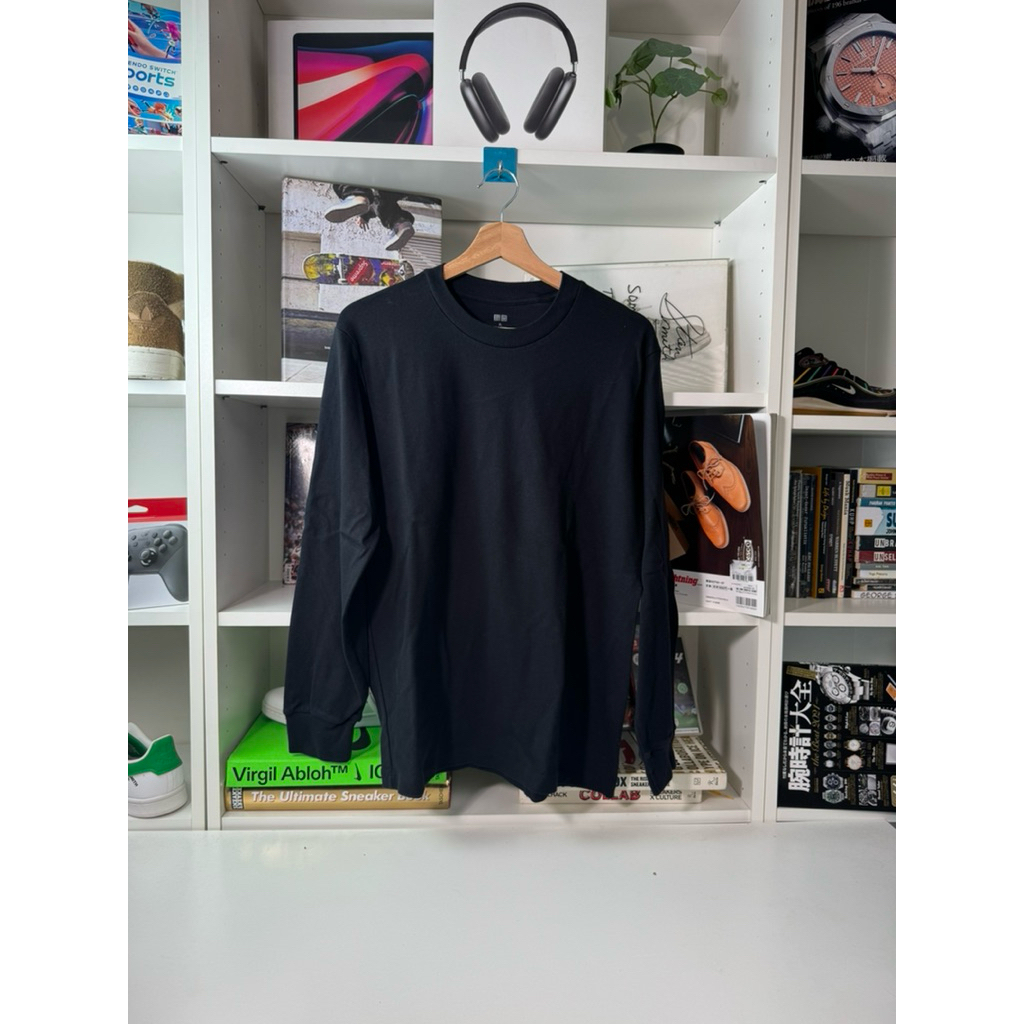 Kaos Uniqlo Longsleeve black J