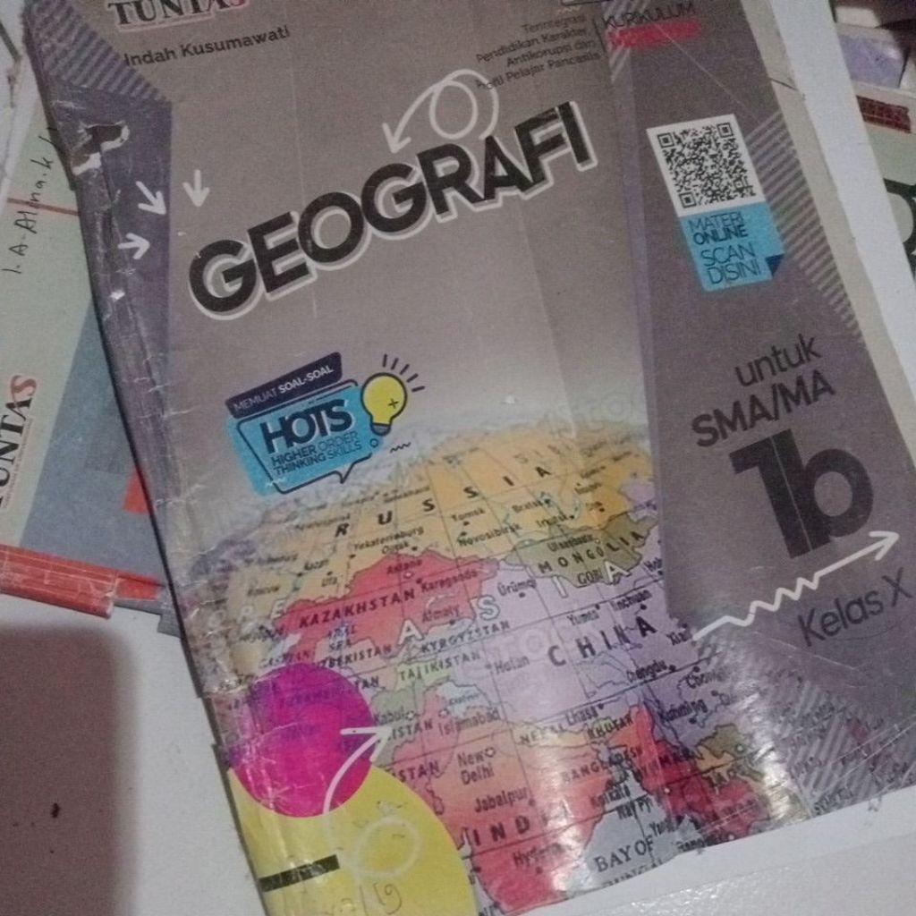LKS geografi kelas 10 semester 2 kurikulum merdeka