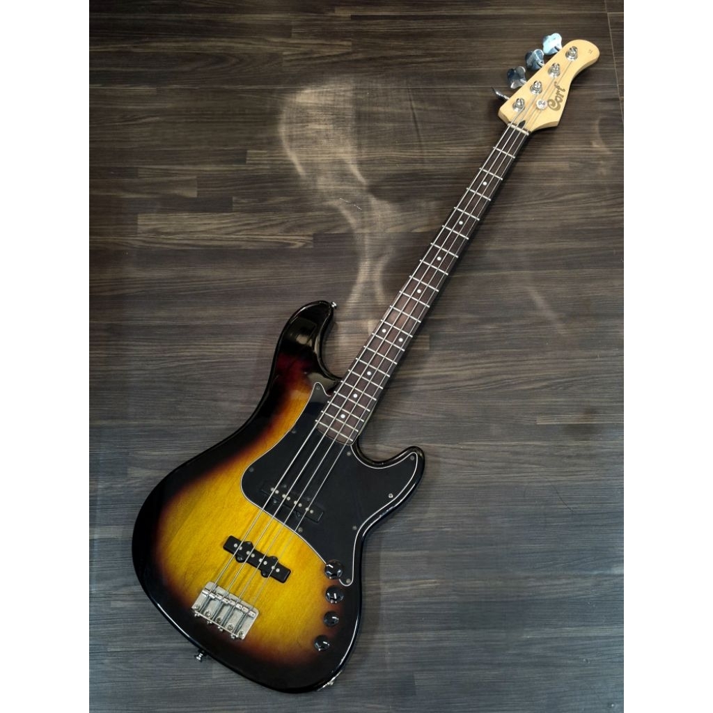 Cort GB34JJ Bass Sunburst