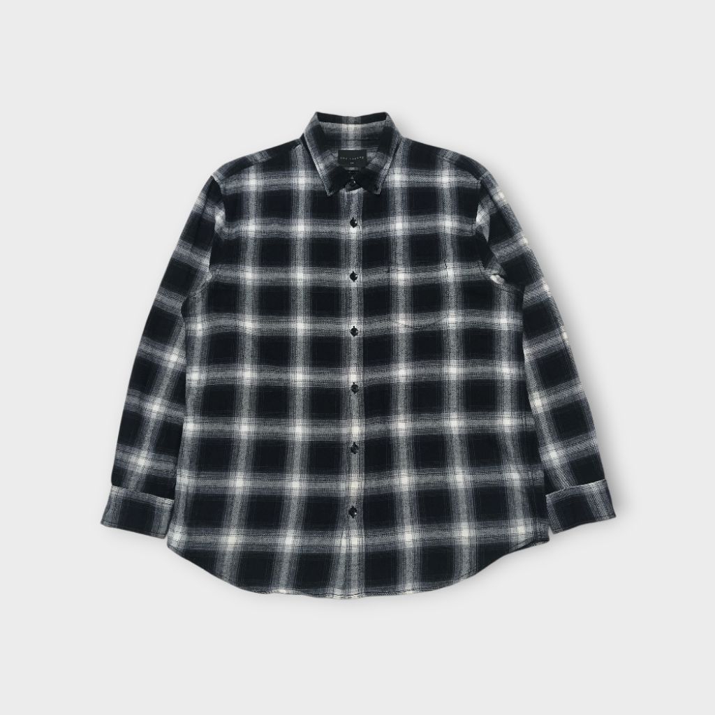 Kemeja flanel TJB Nearby