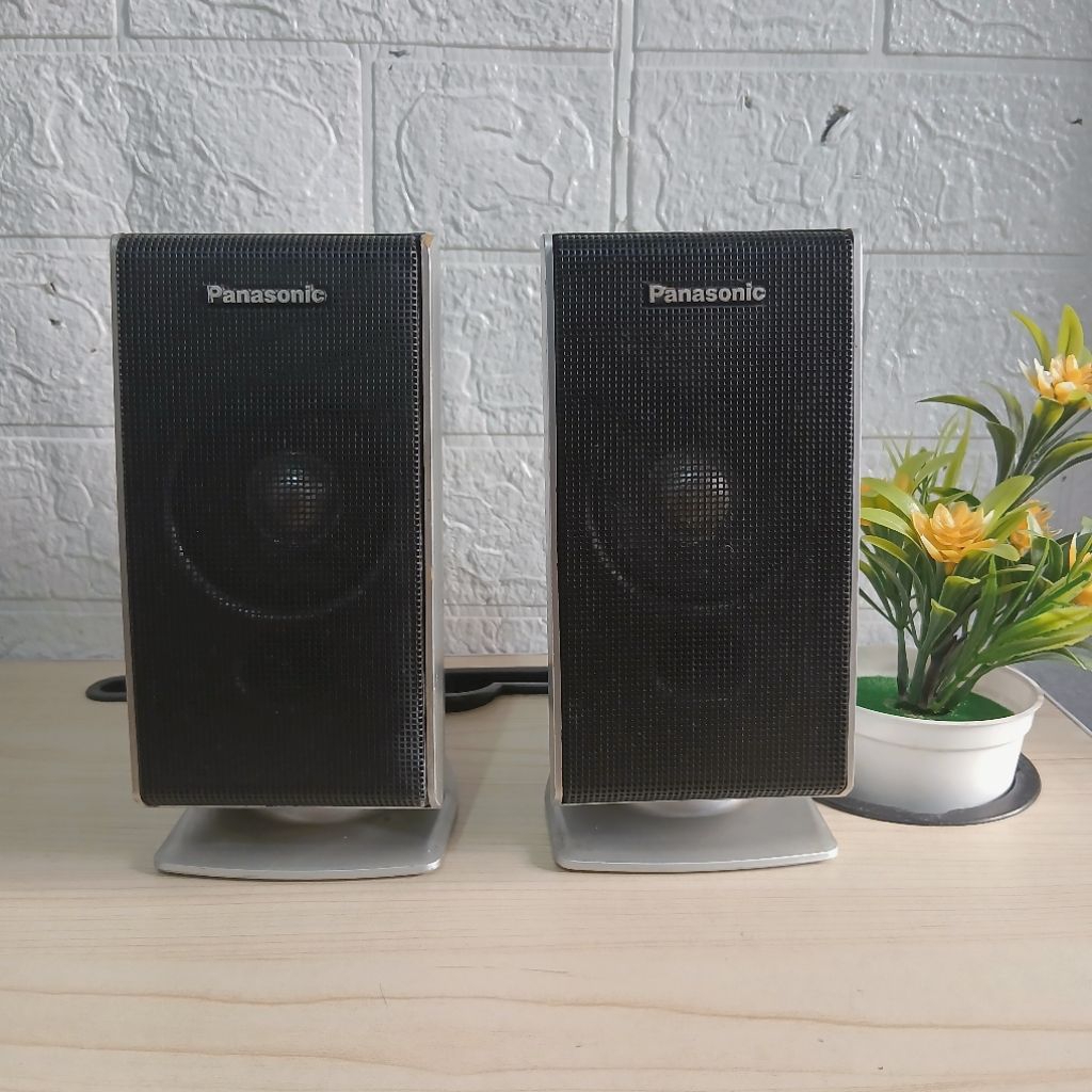 Speaker satelit panasonic (sepasang)