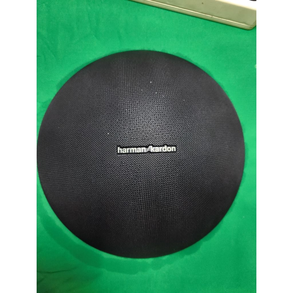Cover Depan Harman Kardon Onyx Studio 3