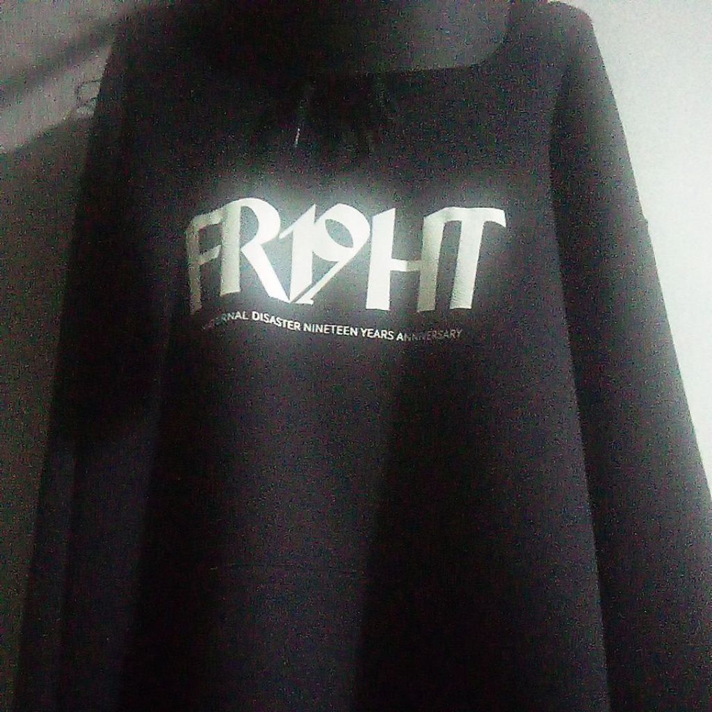 Hoodie maternal disaster