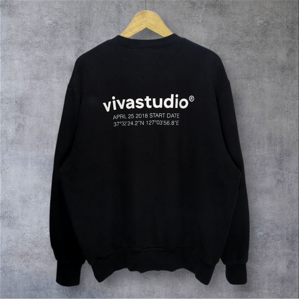 Vivastudio Crewneck