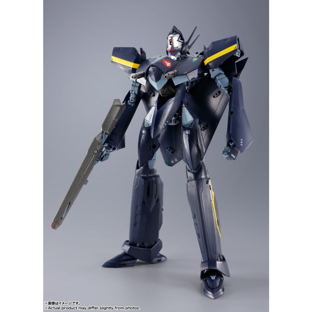 DX CHOGOKIN VF-17S NIGHTMARE STEALTH VALKYRIE (GAMLIN KIZAKI use)
