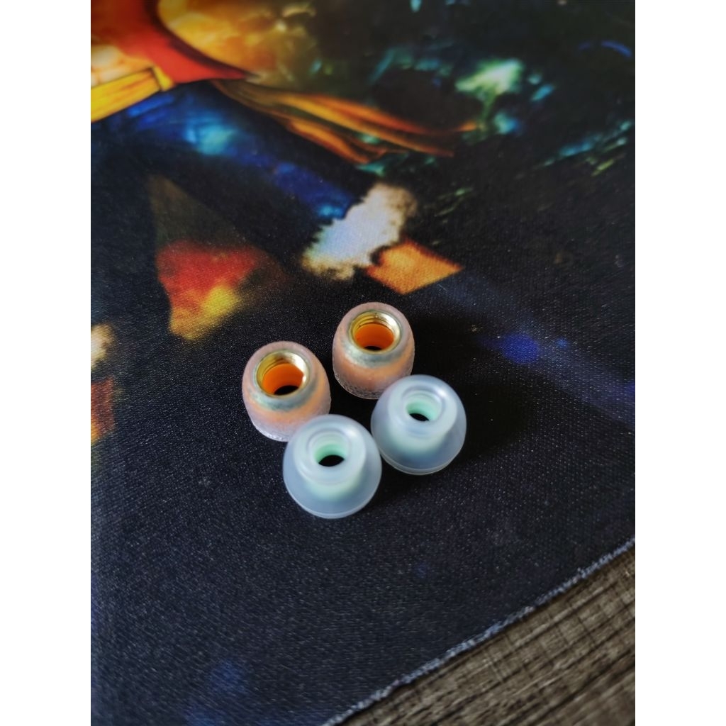 eartips Tangzu Noble Wide Bore Brass Edition XS & Spinfit CP145 S