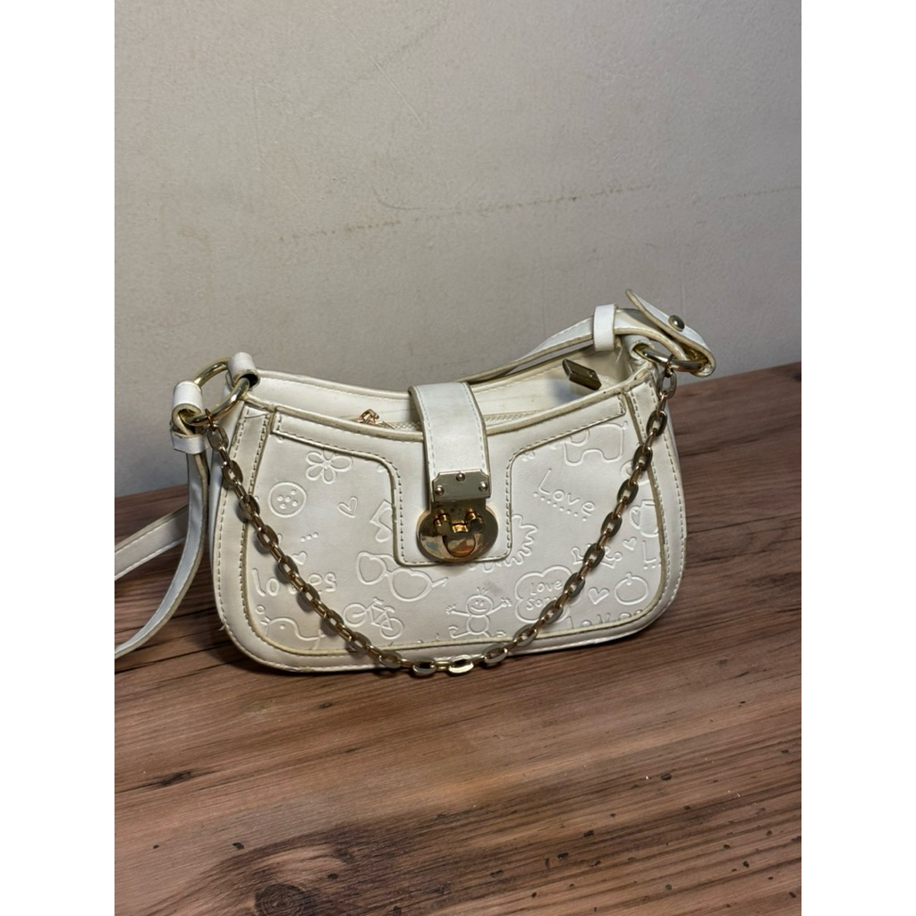 Preloved Shoulder Bag Mickey Embosed Woman