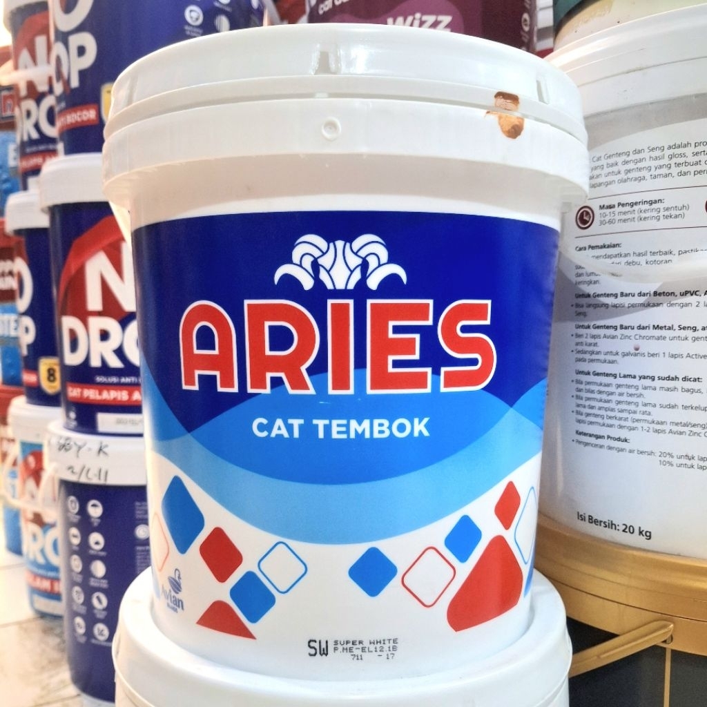 Aries Cat Tembok 20kg