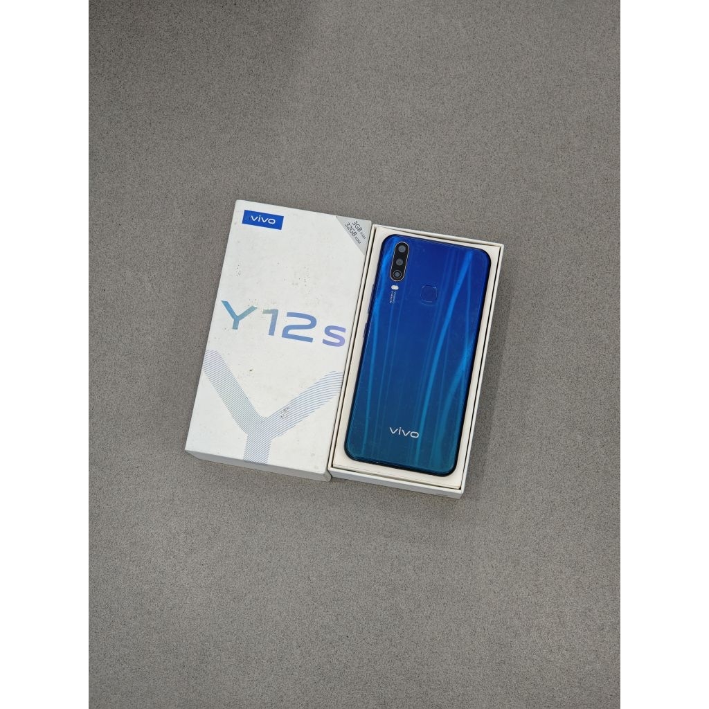 Vivo Y12s 3/32 GB HP Dus second