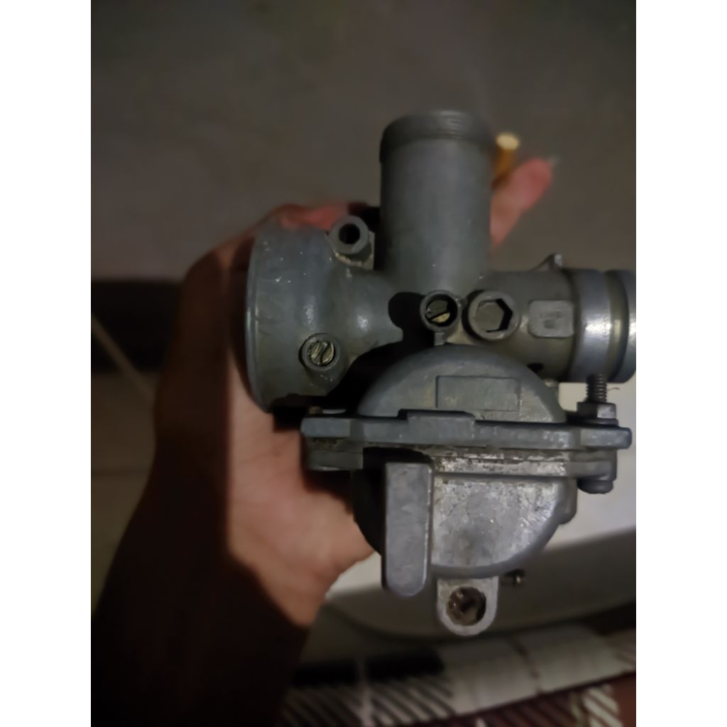 Karbu fiz r original 4WH copotan 2002 normal masih std