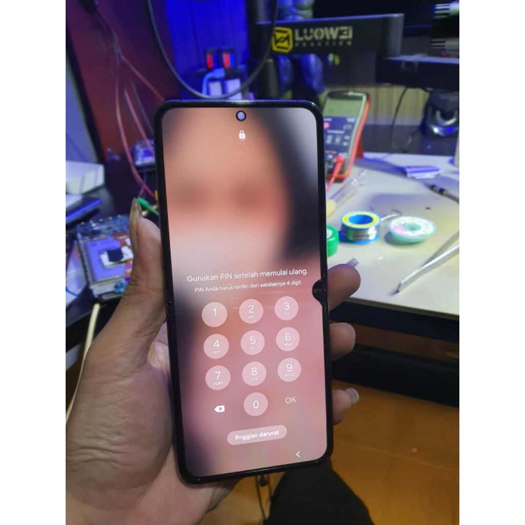 lcd copotan samsung Z Flip 5 minus tompel