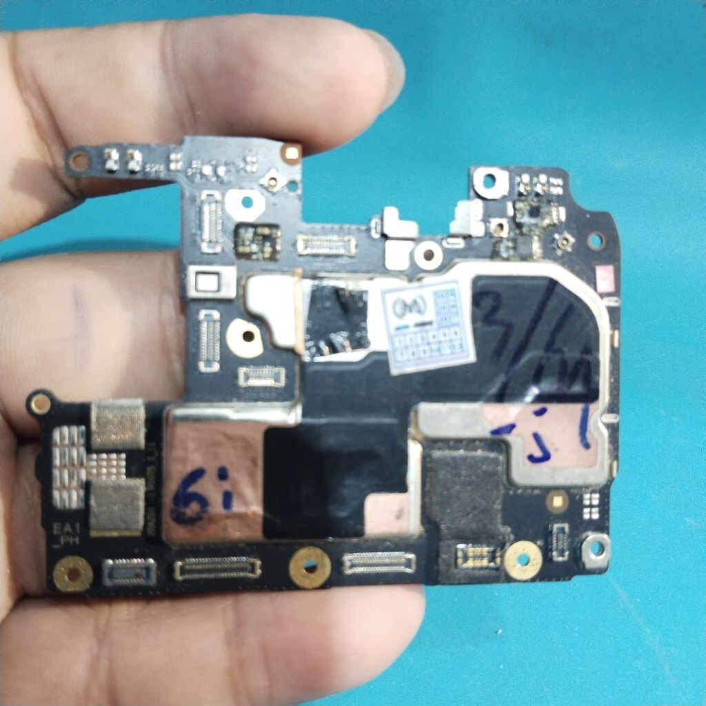 Mesin Realme 6i Nyala Minus Jaringan Seluler Ram 3/64