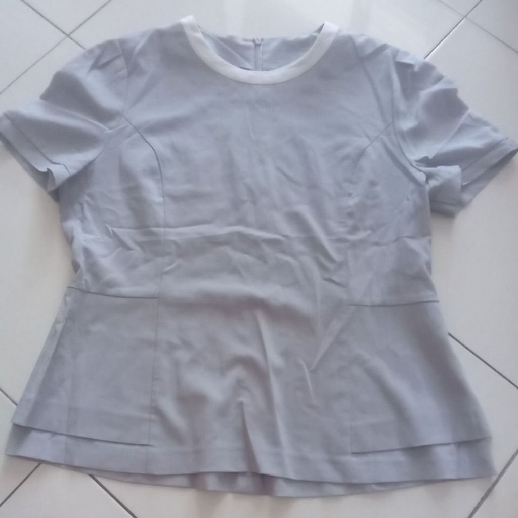 Baju Kerja Wanita abu-abu