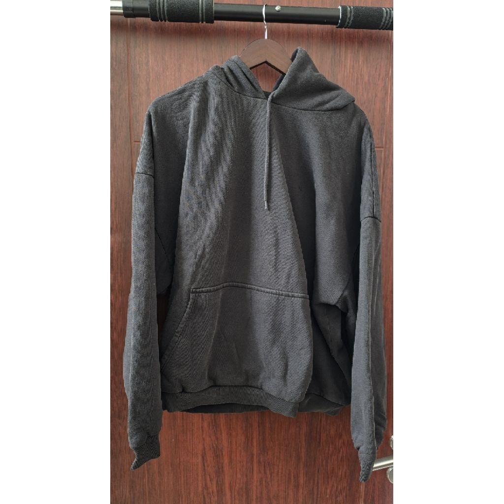 hoodie yzy M 70x66cm