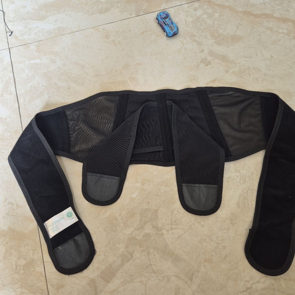 PRELOVED - Korset Hamil - MOOIMOM