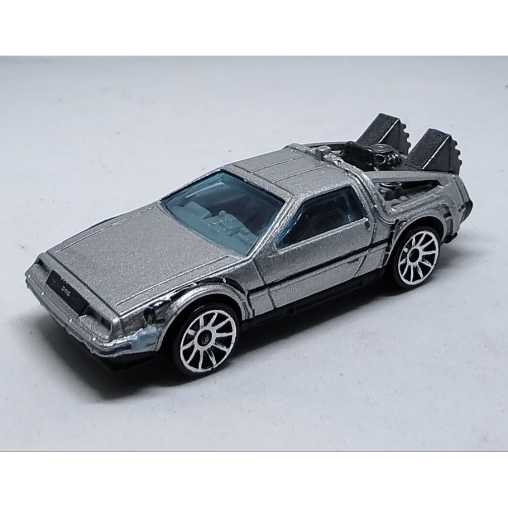Hotwheels Back to the Future Time Machine – 2011