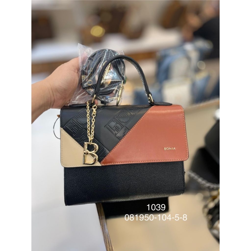 tas selempang mettis 2 tone hitam Bonia ori