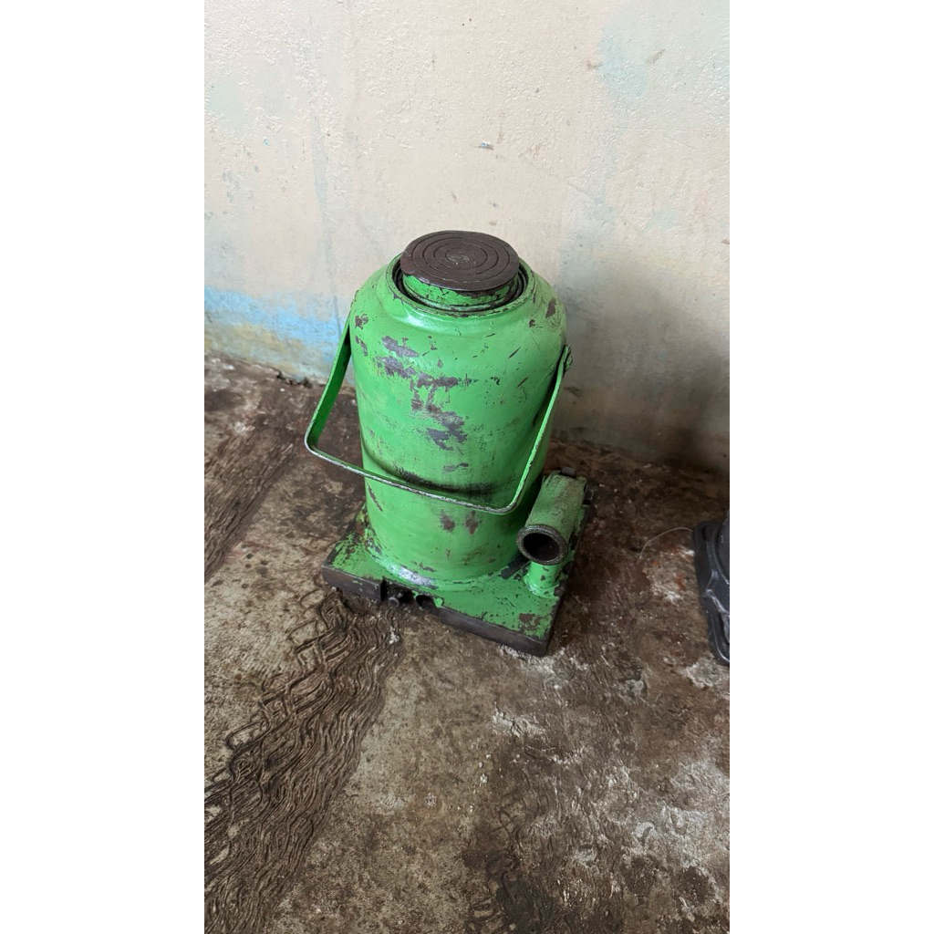 Dongkrak 30 ton tekiro