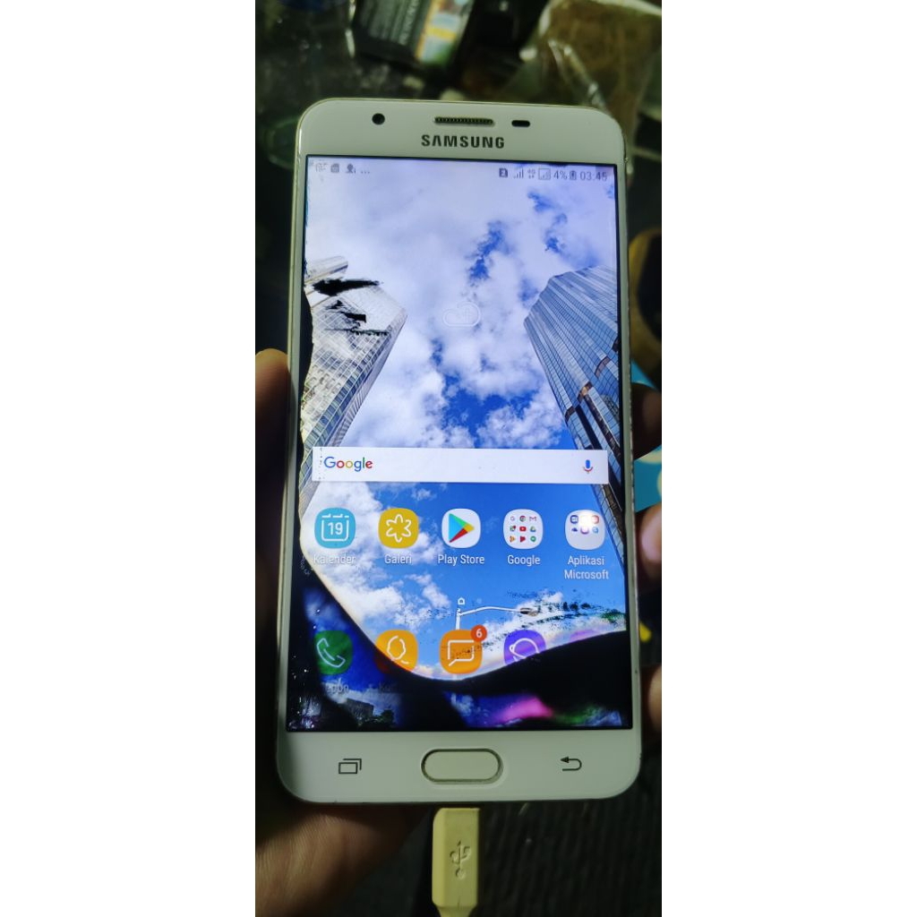 Samsung j7 prime minus