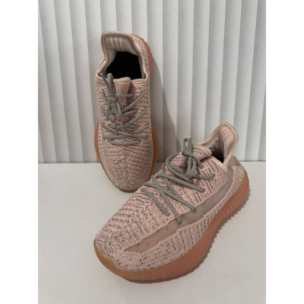 Sepatu Adidas Kids Yeezy Boost 350 V2 Sneaker Size 33 Insole 20cm Preloved/Second LIKE NEW