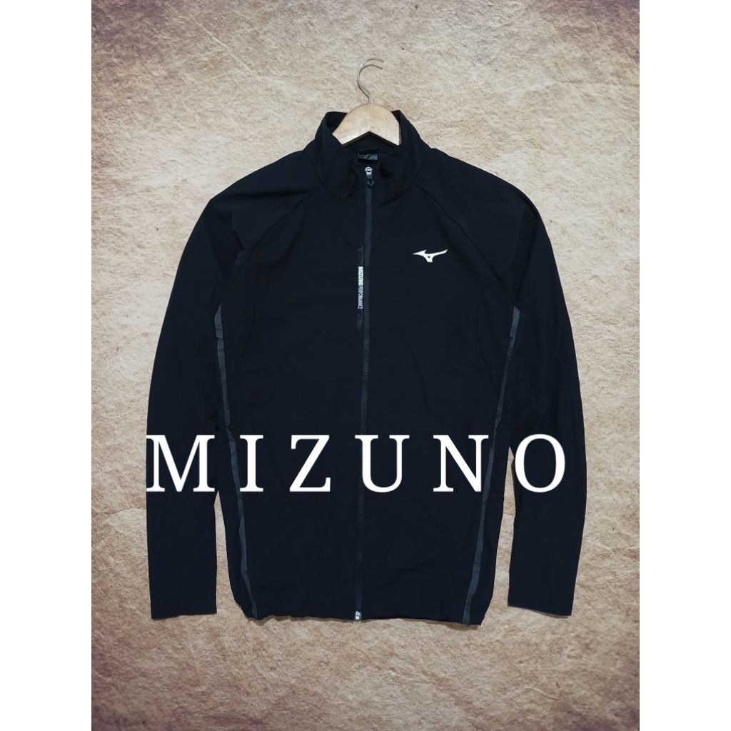 Jaket tracktop keren MIZUNO softsheal bekas pakai