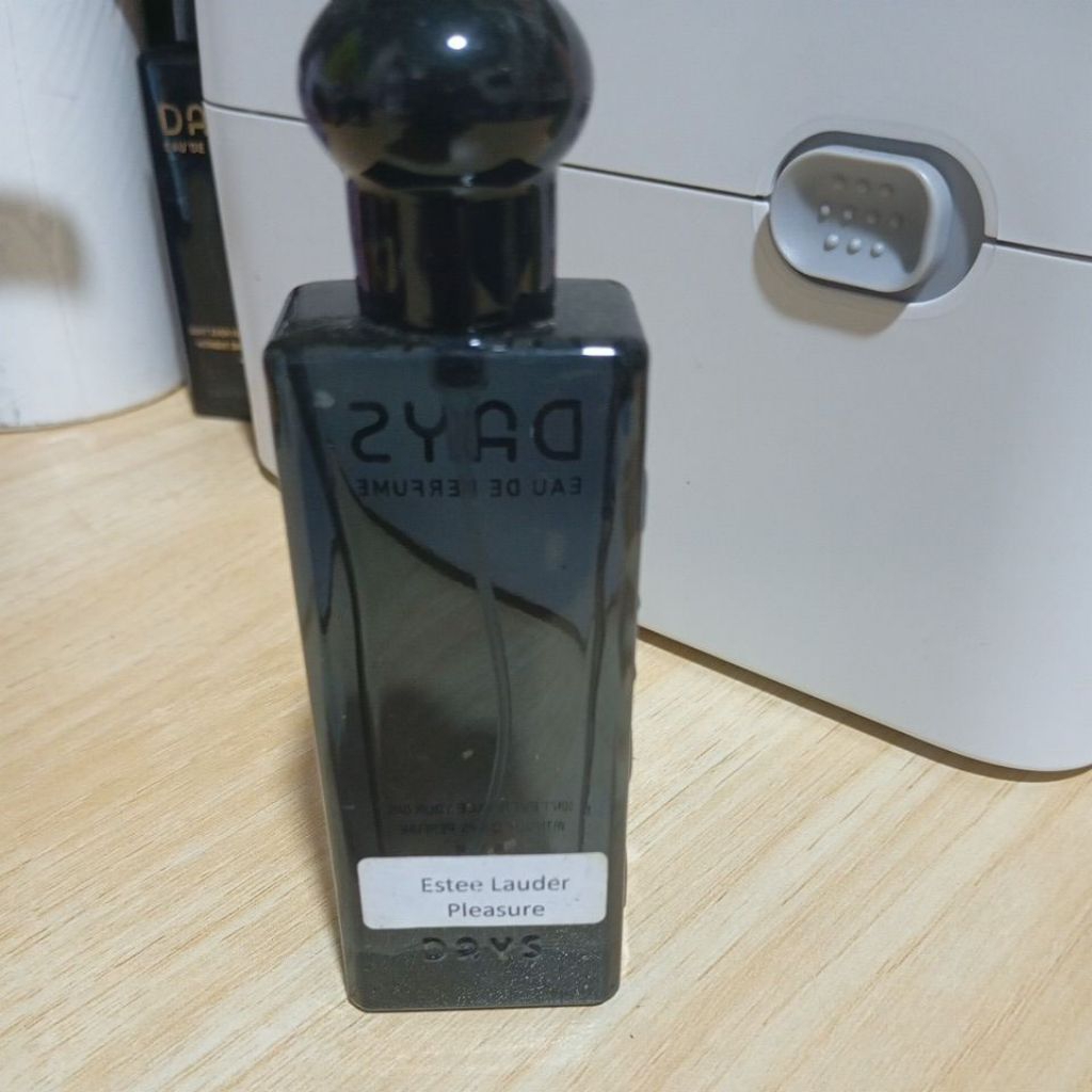 PARFUM DAYS ESTEE LAUDER PLEASURE ORIGINAL
