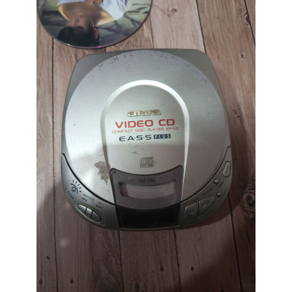 Discman Aiwa XP-K3. 
