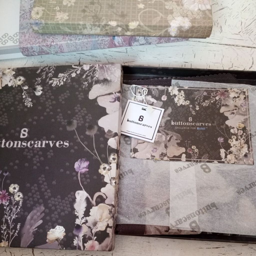 new buttonscarves rare fiore series