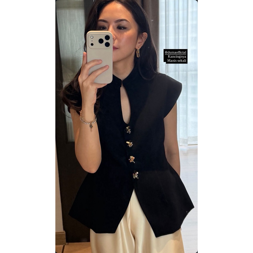 [ NEW WITH TAG ] Duma joya top