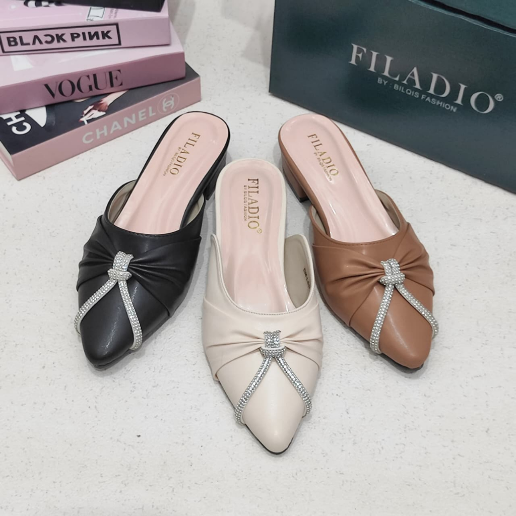 SANDAL WANITA HAK 3 CM BUSTONG ANTI SLIP, NYAMAN DIPAKAI FILADIO (PERMATA DEPAN)