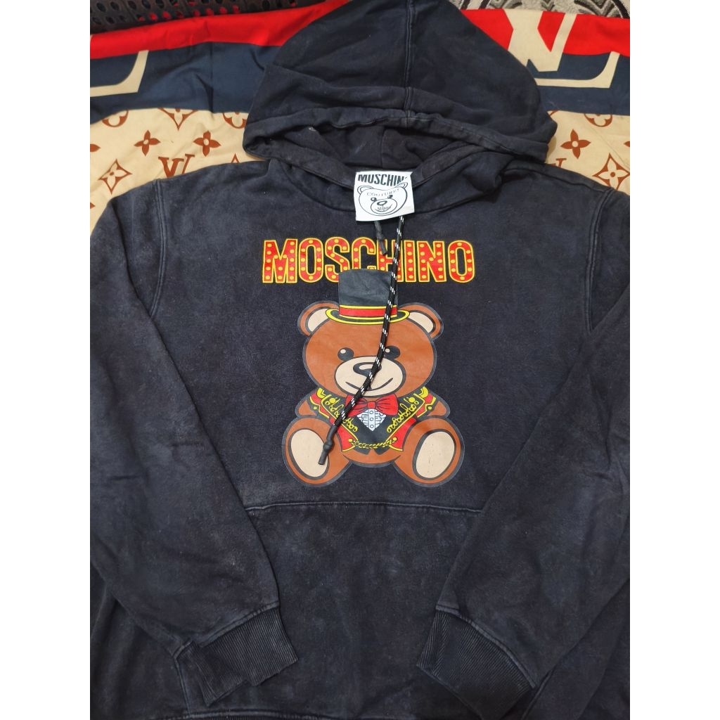 hoodie brend moschino