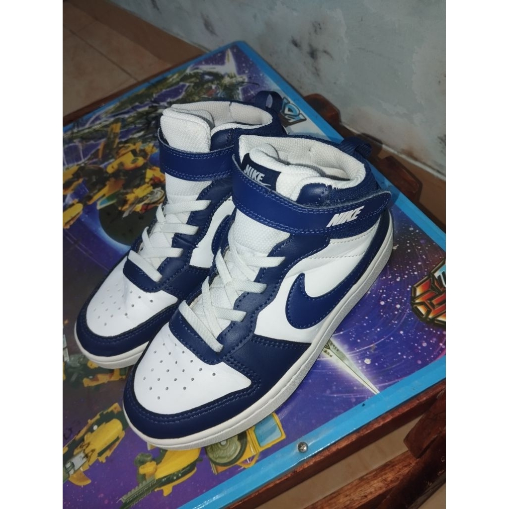 Sepatu anak Nike Court Borough Mid 2 preloved