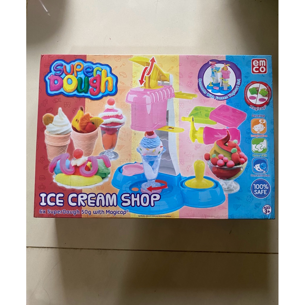 Emco Super Dough Ice Cream Shop