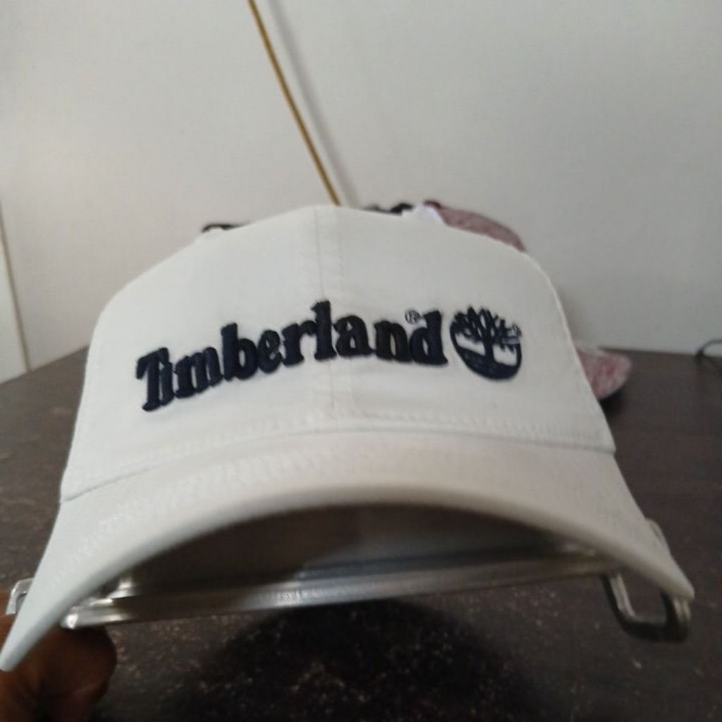 Topi baseball bahan katun chinos warna putih seperti baru logo bordir timbul halus TIMBERLAND second