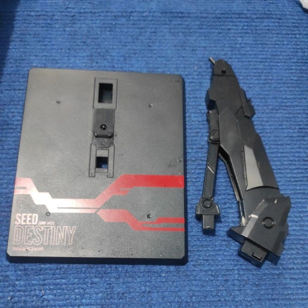 Standbase Destiny Dragon Momoko Dramok