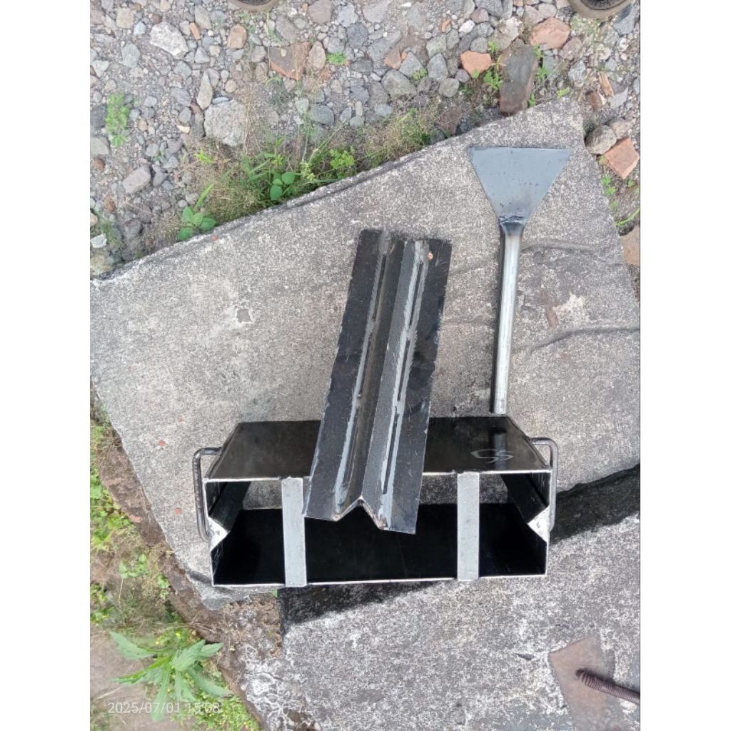 cetakan batako tipe tekan bahan tebal 3mm 10X15X30