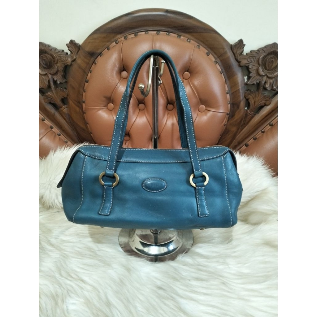 Daks Blue Tosca Leather Shoulder Tote Bag