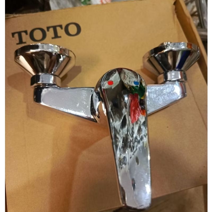 keran shower panas dingin toto