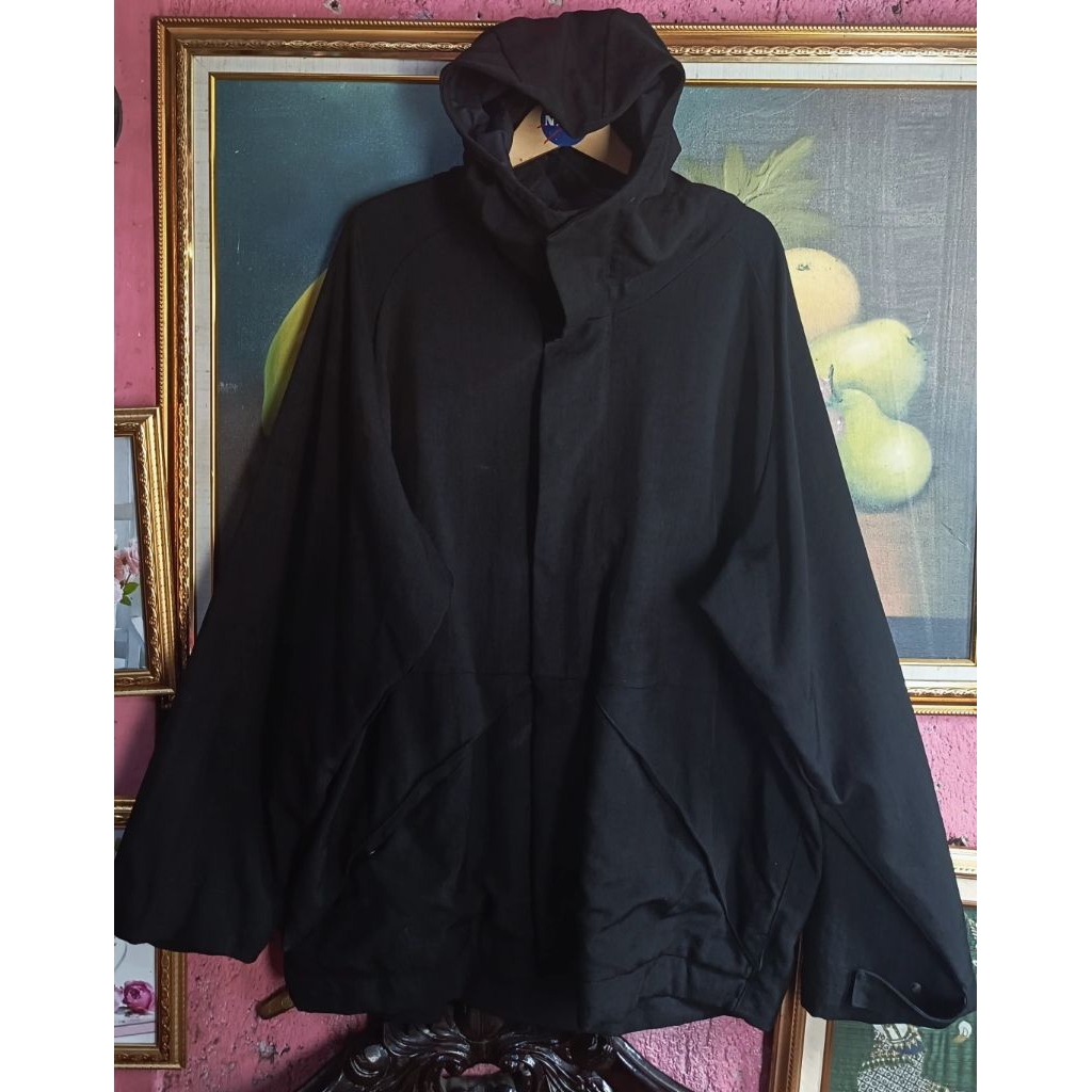 Jaket outdoor Calvin klein bahan kanvas  ( perhatikan deskripsi)