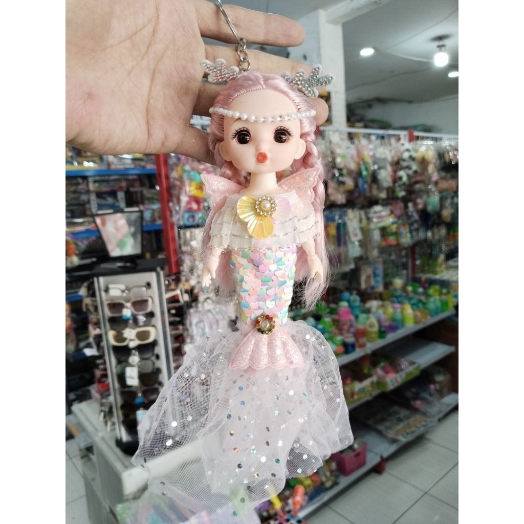 boneka duyung bergaya BJD (Ball-Jointed Doll)